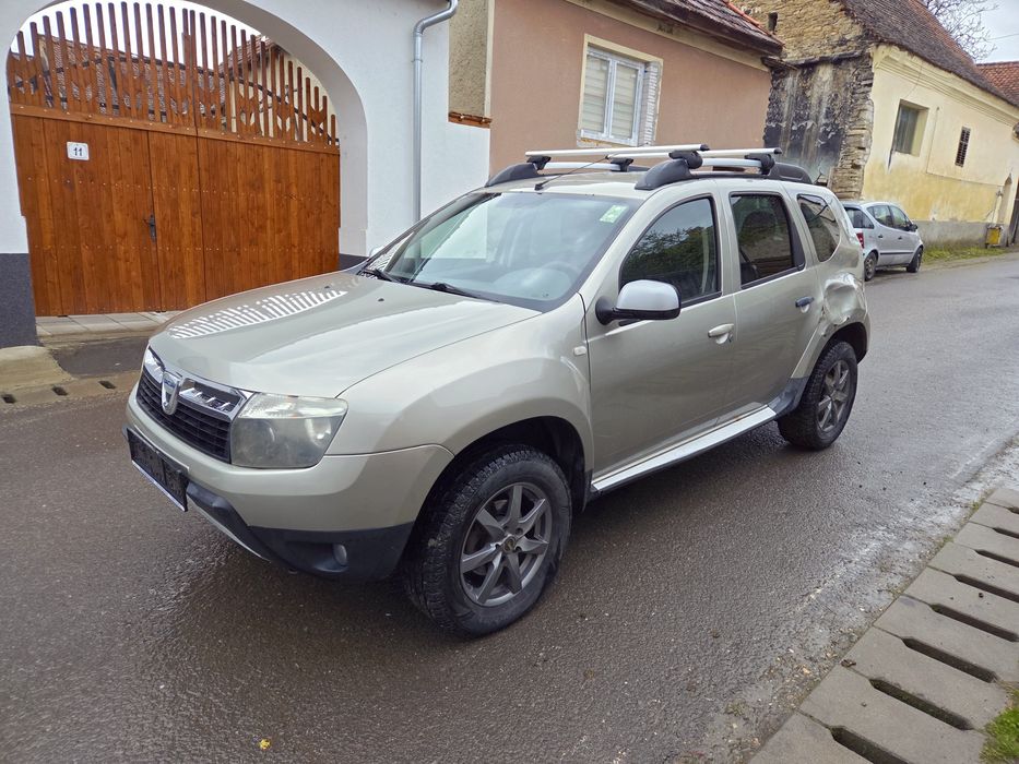 Dacia Duster 4x4 motor 1.5 dci adus din Austria