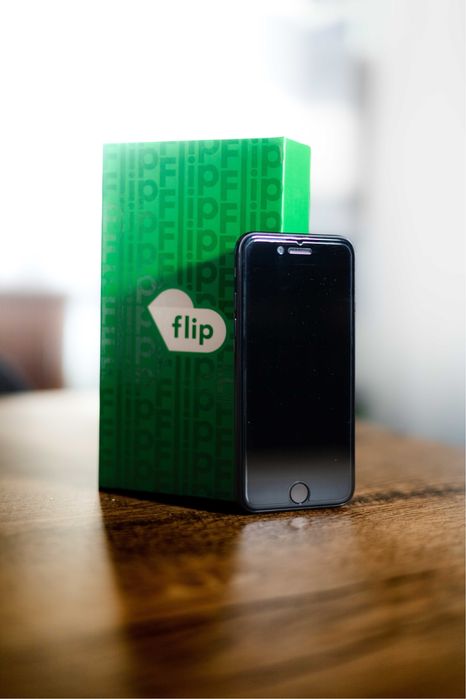 iPhone SE 2020 128GB / Гаранция 2027г