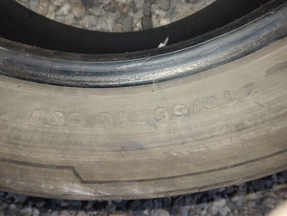 Продам резину в хорошем состояние.