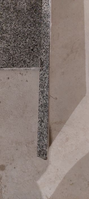 Падаконики кирамагронит