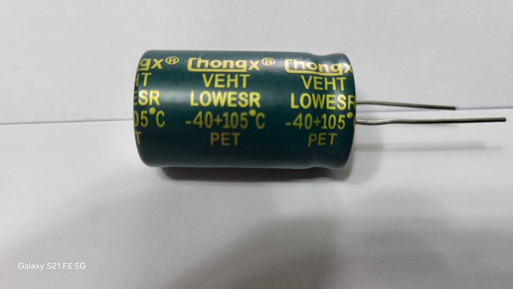 Condensator electrolitic Low ERS 100uF/450Vcc 18 X35 mm -40 -105 grade