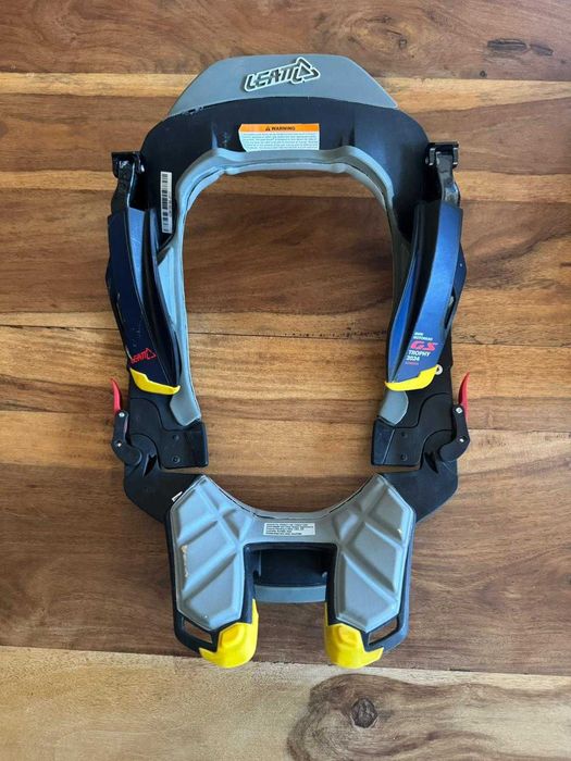Neck Brace Leatt 3.5 Protecție gât Enduro & Offroad