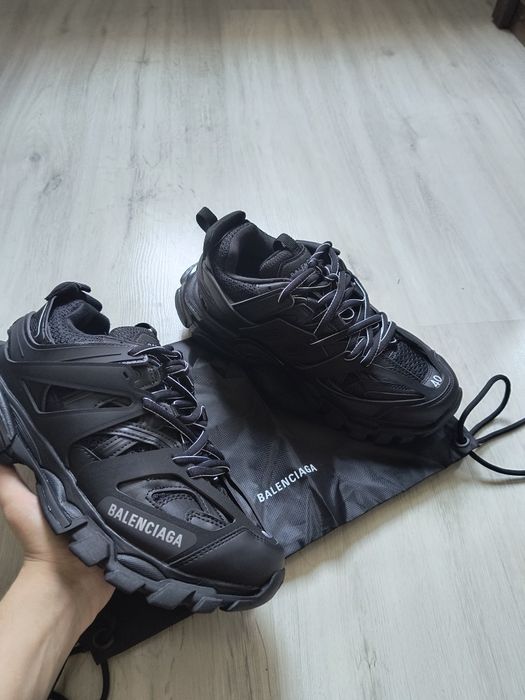 Balenciaga track black 40