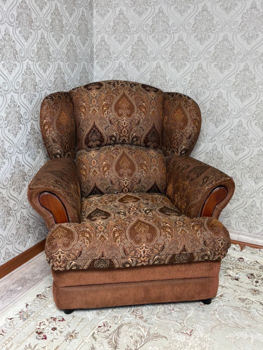 Диван с креслами