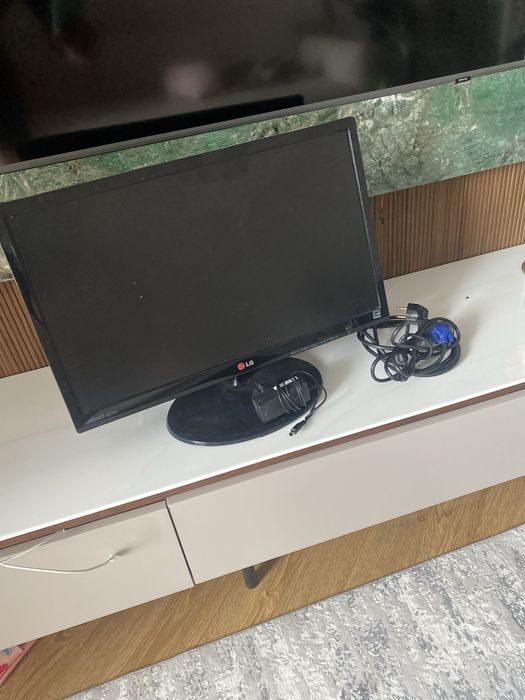 Монитор LG для компьютера