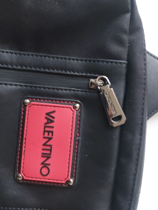 Valentino , мъжка чанта,д 28см/ш 22см ,средно голяма.