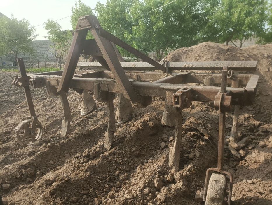 Traktor sotiladi holati yaxshi