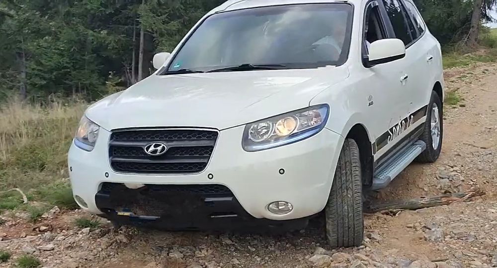 Vând Hyundai Santa Fe 2, 2007 4x4 automat, defectă