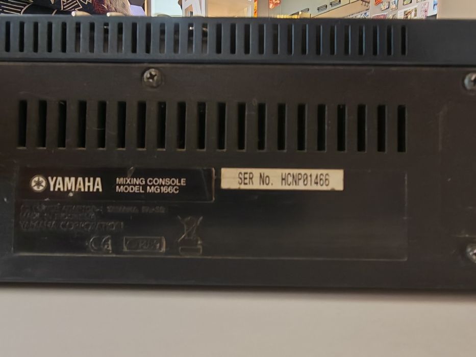 Mixer Yamaha MG166C – 16 canale | DEFECT | pentru piese / reparație
