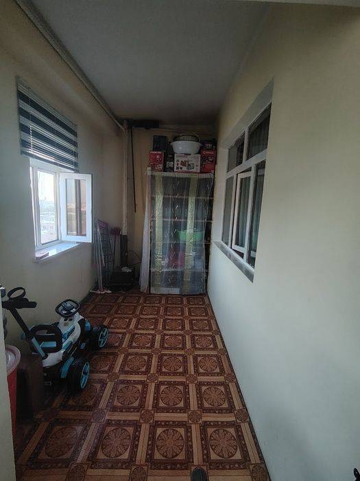 Shahar markazidan 4 xonali kvartira sotiladi.