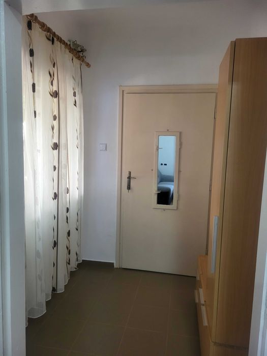 Închiriez casa 2 camere