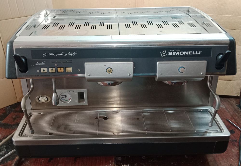 Кофемашина Simonelli Aurelia