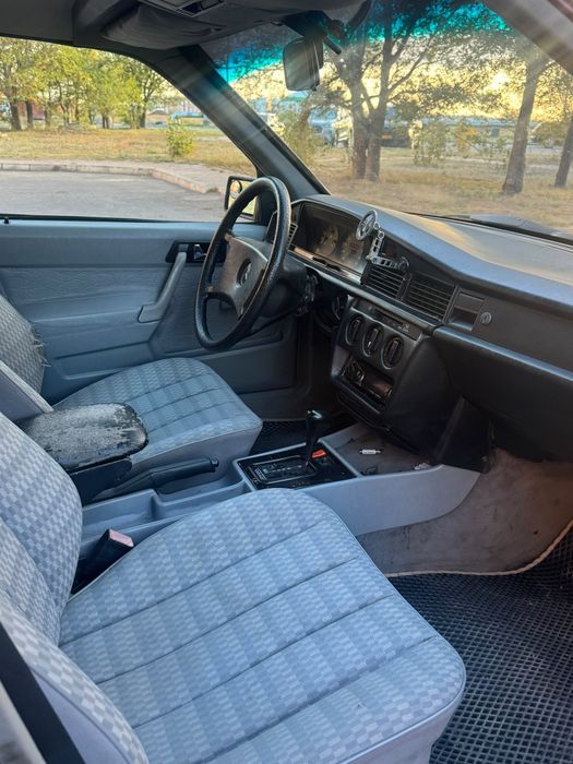 Продам мерседес 190