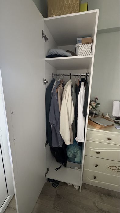 Шкаф для одежды белый