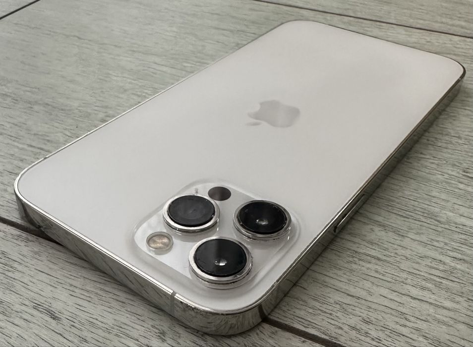 Ofertă! Apple iPhone 12 Pro Max! Pentru piese!! Defect!