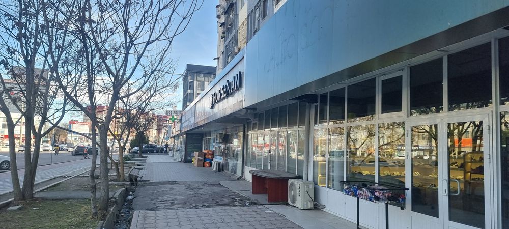 Arendaga dokon. Магазин в аренду. Parkent bozori oldida (150kv)