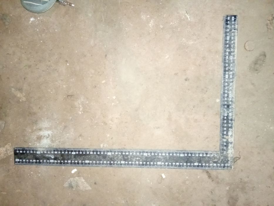 Продам строительный угольник