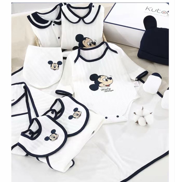 Одежда для новорожденных. Подарочный набор.