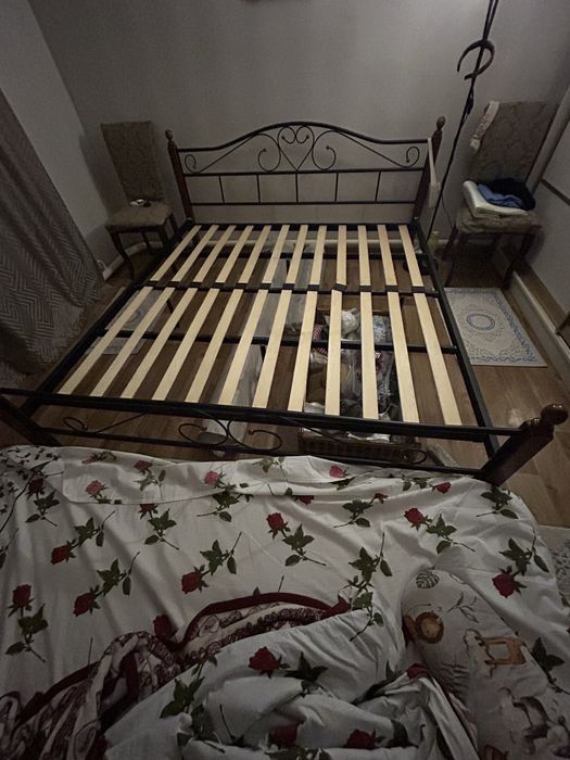 Кровать двухспальная