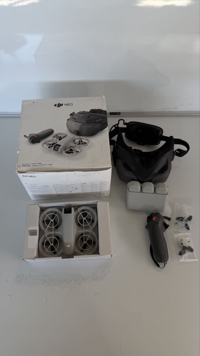 Drona DJI Neo Motion Fly More Combo – Set Complet