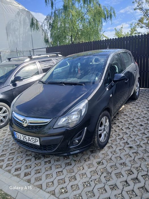 Vând Opel CORSA D