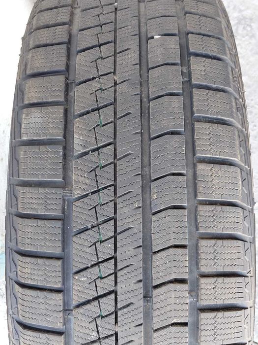 Зимние шины 215/55R17 Evershine