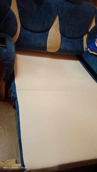 Продам диванчик выдвижной