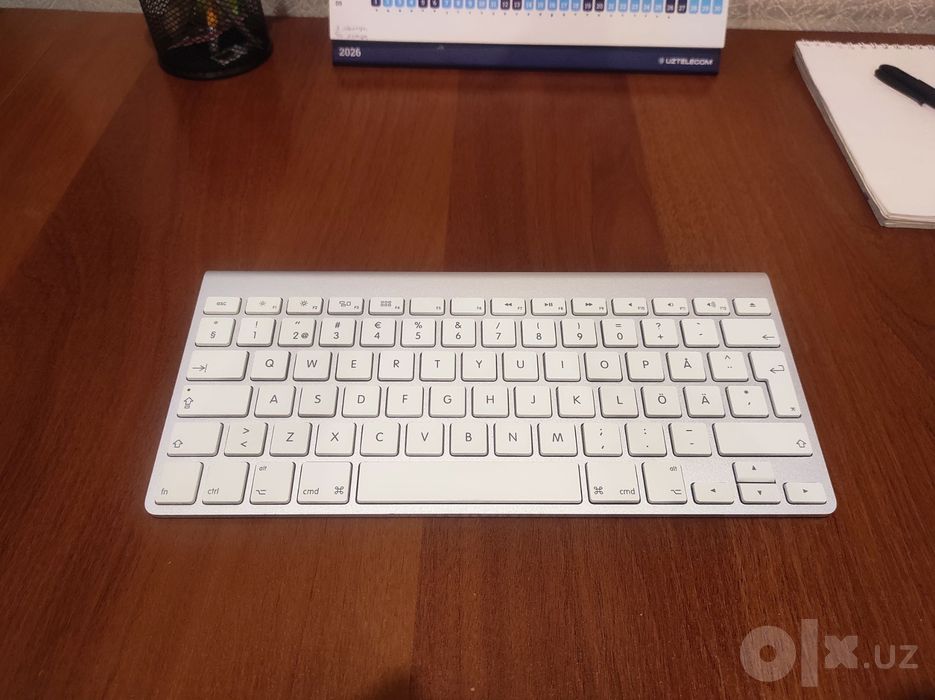 Apple Magic Keyboard 1