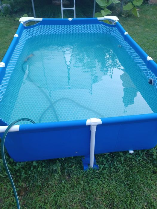 Piscina copii in stare foarte buna