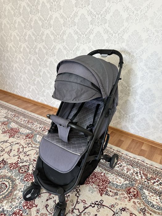 Коляска прогулочная