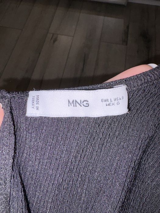 Продаю базовое платье Mango