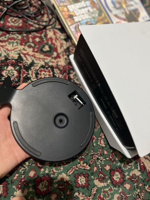 Продам плейстейшин  PS5