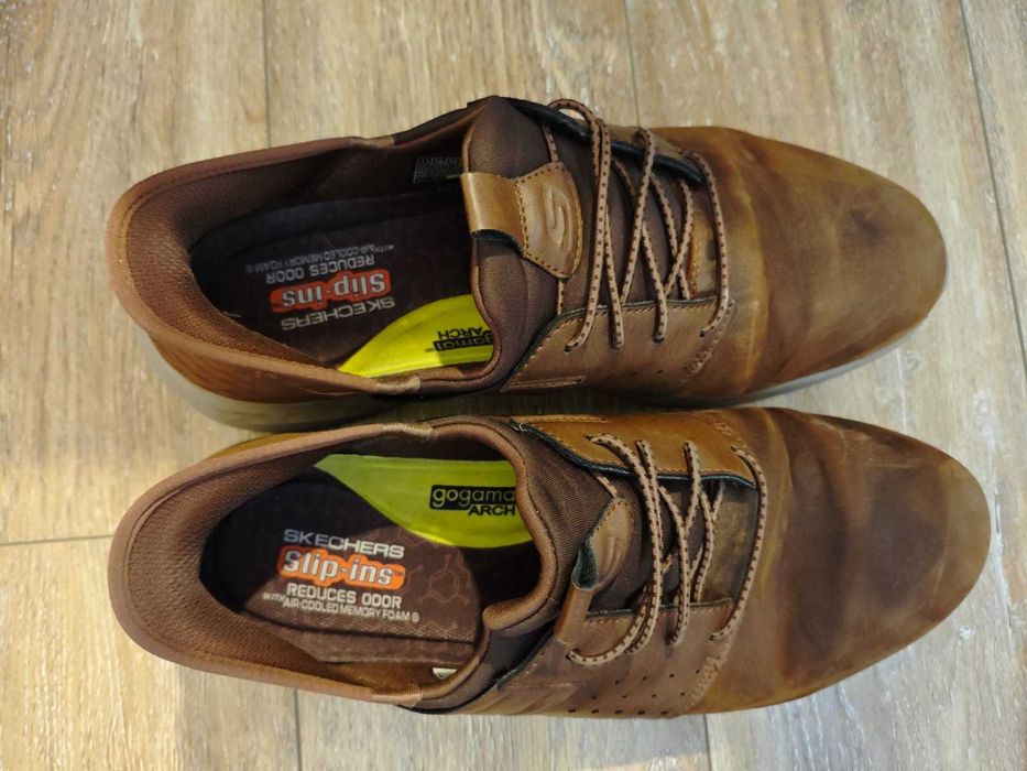 pantofi Skechers maro marimea 45