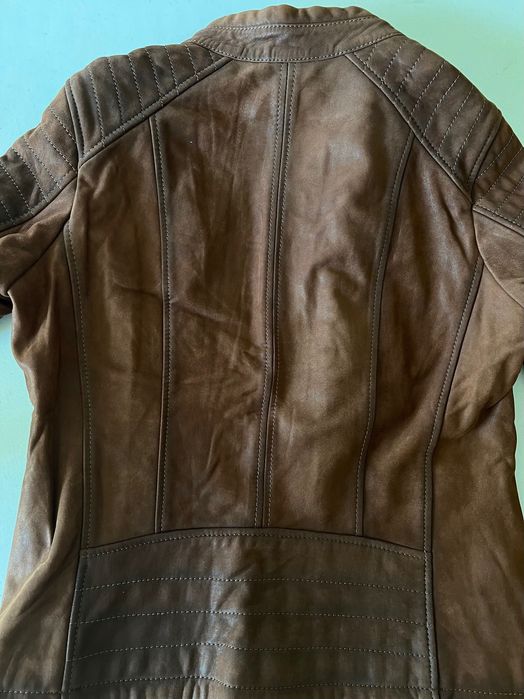 Куртка новая 10000