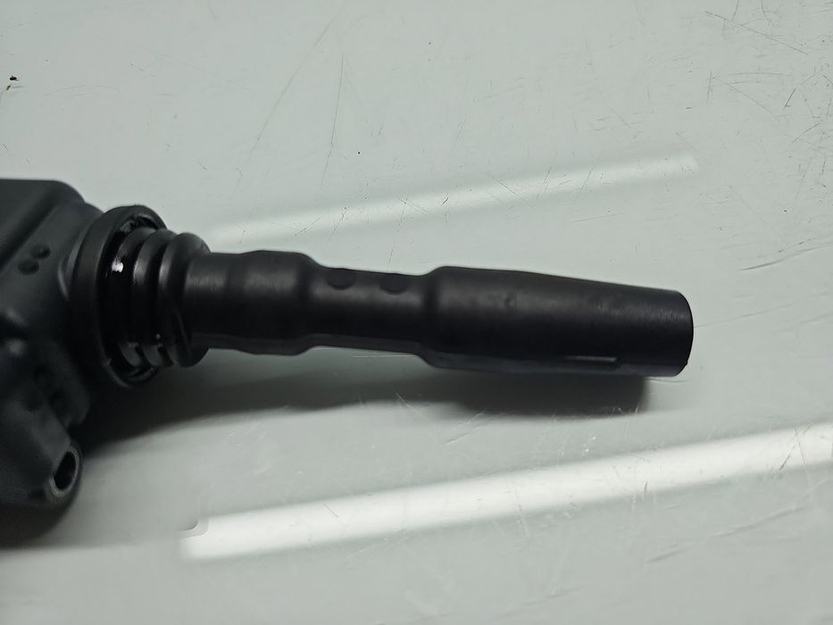 Bobina inductie Volkswagen Golf 7 (5G) [Fabr 2014-prezent] 04E905110B