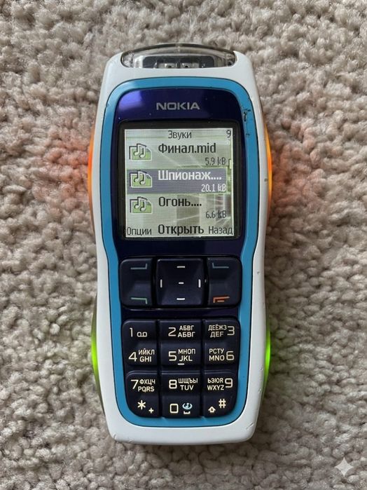 Nokia 3220 Светящий