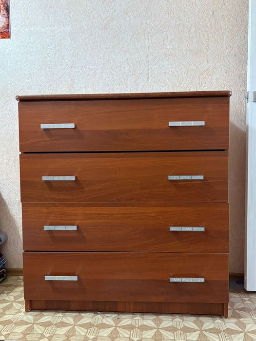 Продам комод в хорошем состоянии