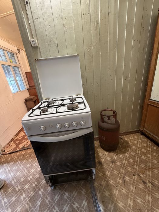Продаётся газовая плита