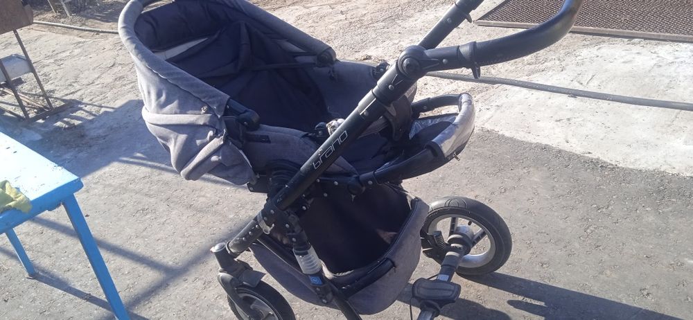 Продам коляску детскую