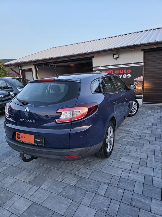 RENAULT Megane 2011 — imagine 3