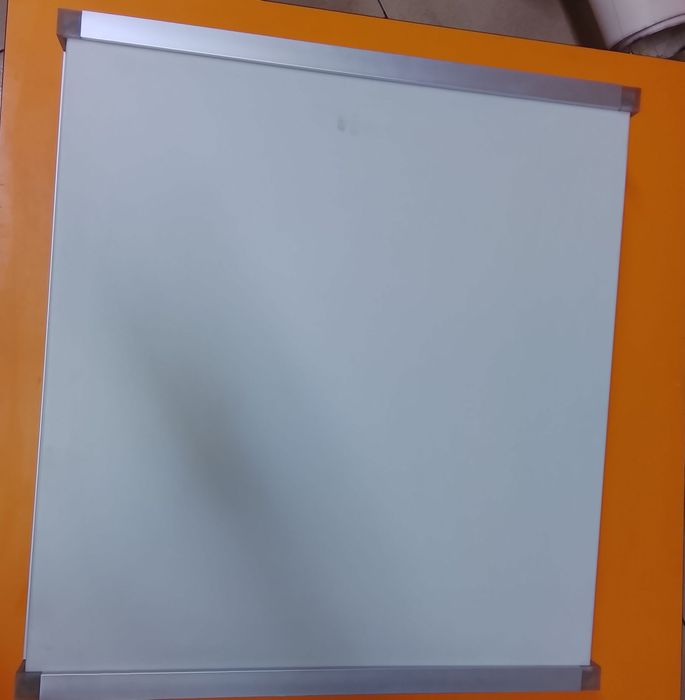 Срочно продам лампу, све