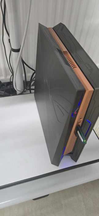 Mini PccASUS ROG GR8 II i7 7700