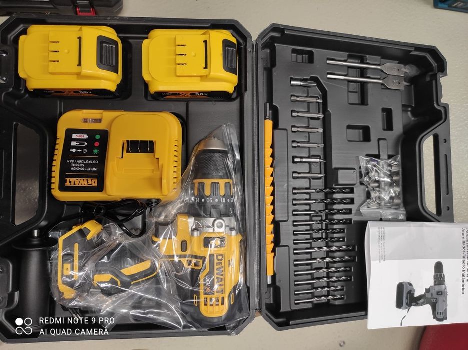 Autofiletanta DEWALT profesionala cu 2 acumulatori de 36 v/5ah ,13mm