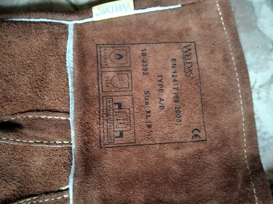 Работни кожени ръкавици