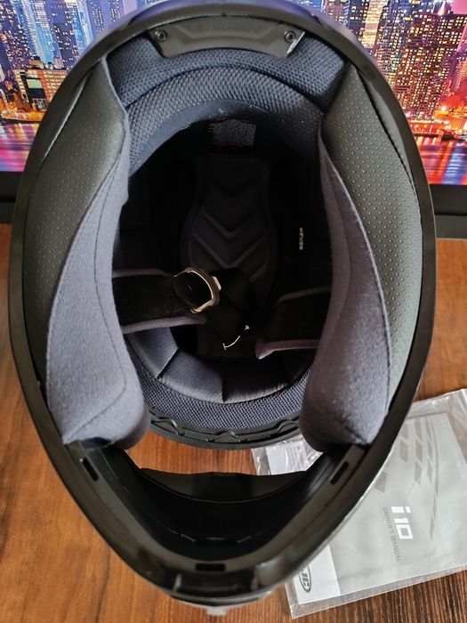 Мото шлем от бренда HJC i 10