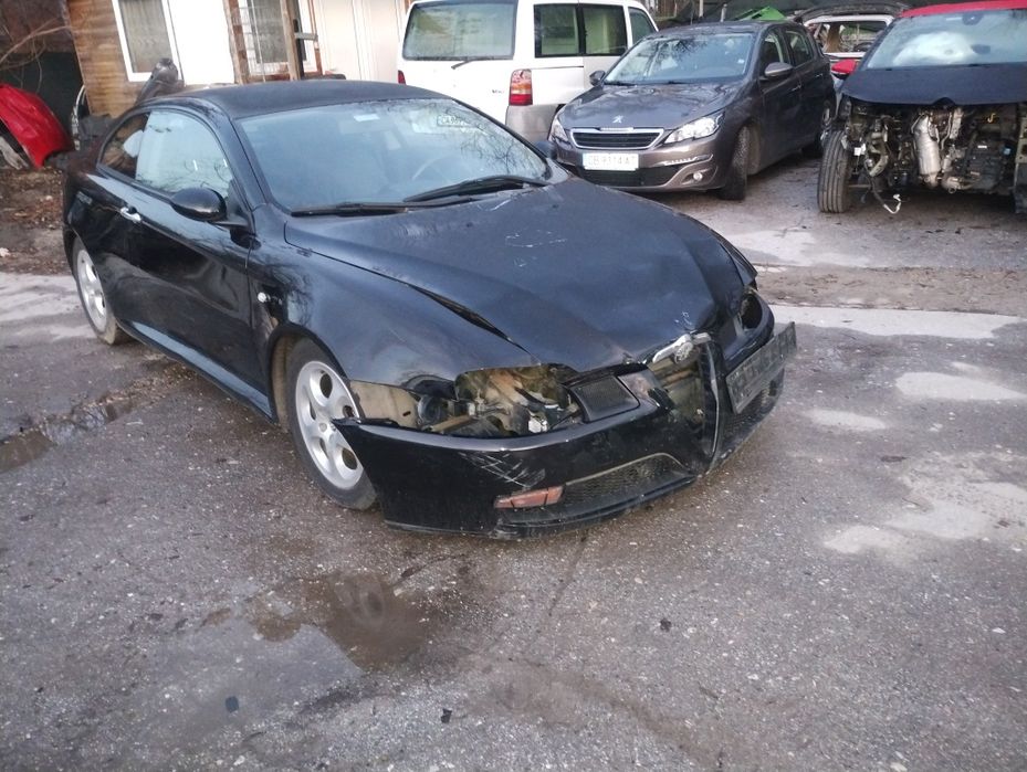 Алфа Ромео ГТ на части