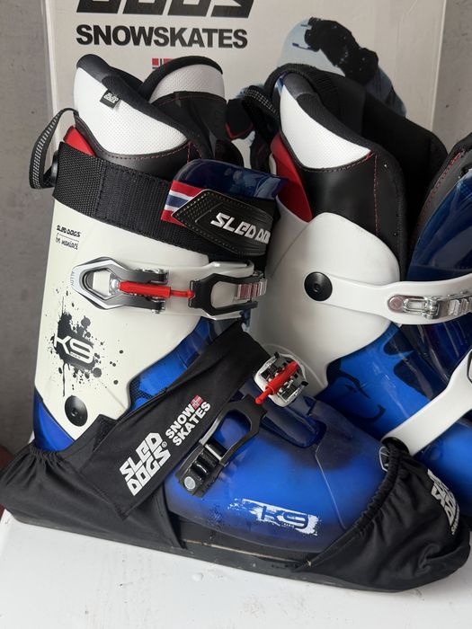 Snowskates ( Mini schiuri, patine zapada , ski )