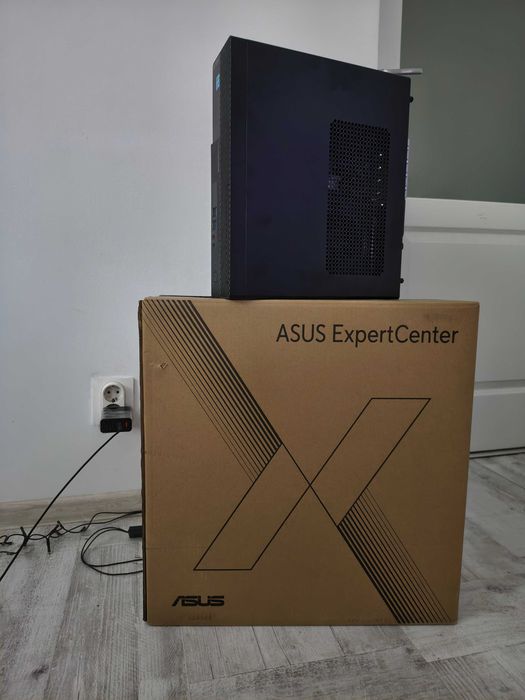 ASUS ExpertCenter D500SE Nou | 8GB DDR4 | SSD NVMe 256GB | Windows 11 Pro + Office 2024