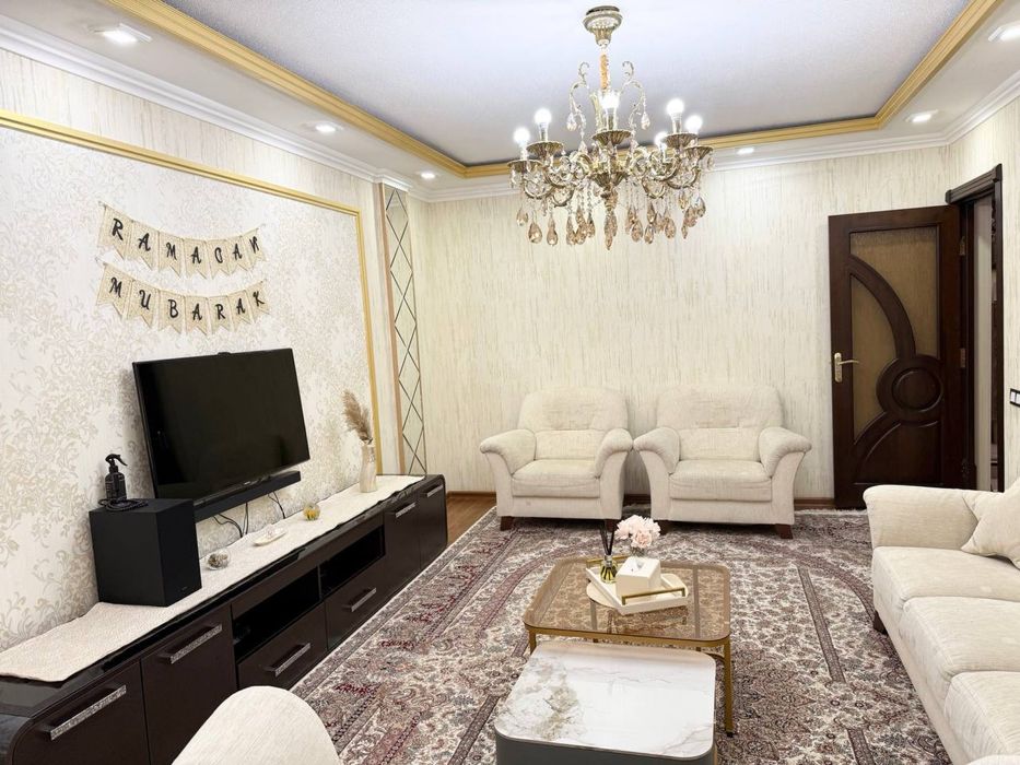 Продается 4 комнатная квартира на Ц-2