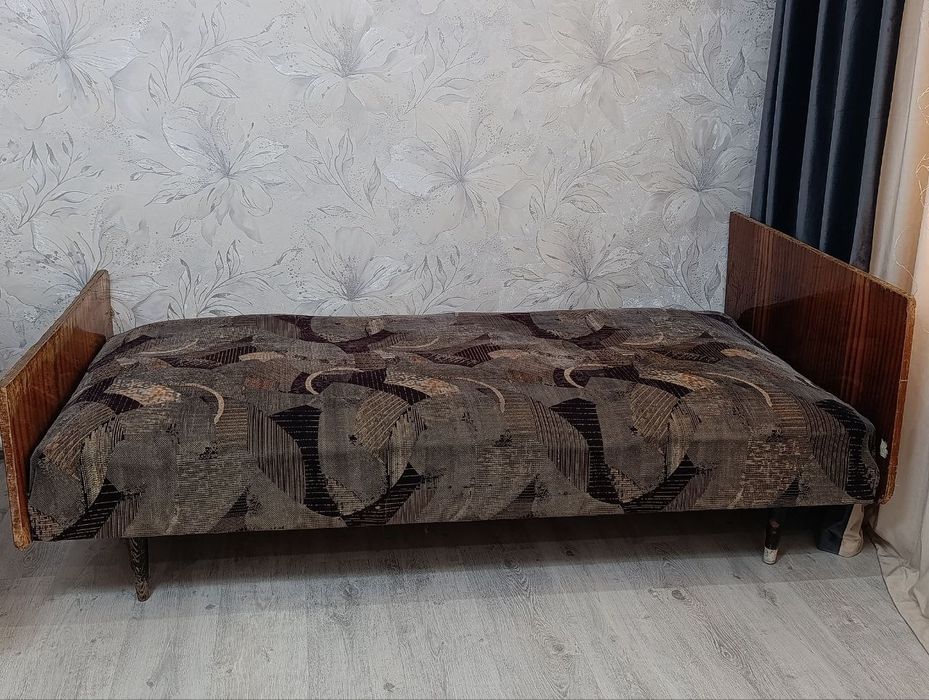 Кровать в хорошем состоянии